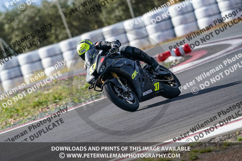 cadwell no limits trackday;cadwell park;cadwell park photographs;cadwell trackday photographs;enduro digital images;event digital images;eventdigitalimages;no limits trackdays;peter wileman photography;racing digital images;snetterton;snetterton no limits trackday;snetterton photographs;snetterton trackday photographs;trackday digital images;trackday photos